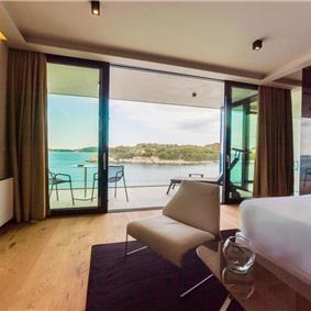 Luxury 7 Bedroom Dubrovnik Beachfront Villa with Infinity Pool, Sleeps 14